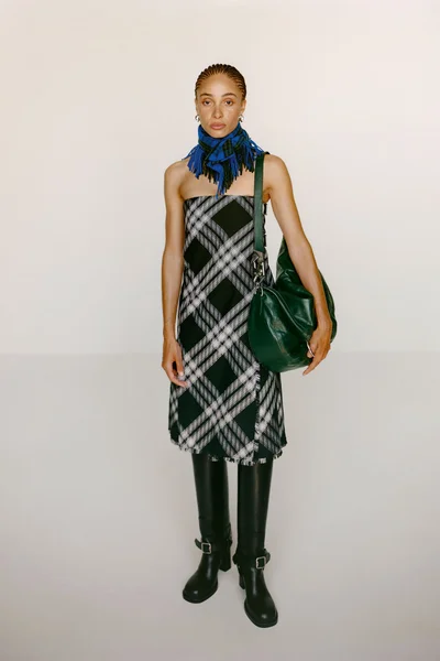 Look 11